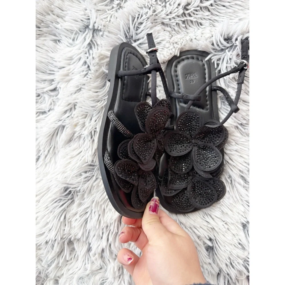 Zara‎ Girls Rhinestone Flower Sandals Black